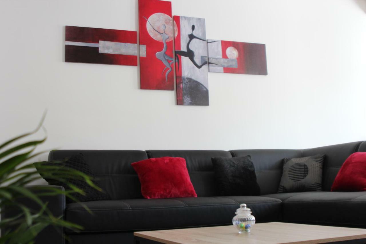 Gite Les 3 Tours 1E Etage Carcassonne Bagian luar foto